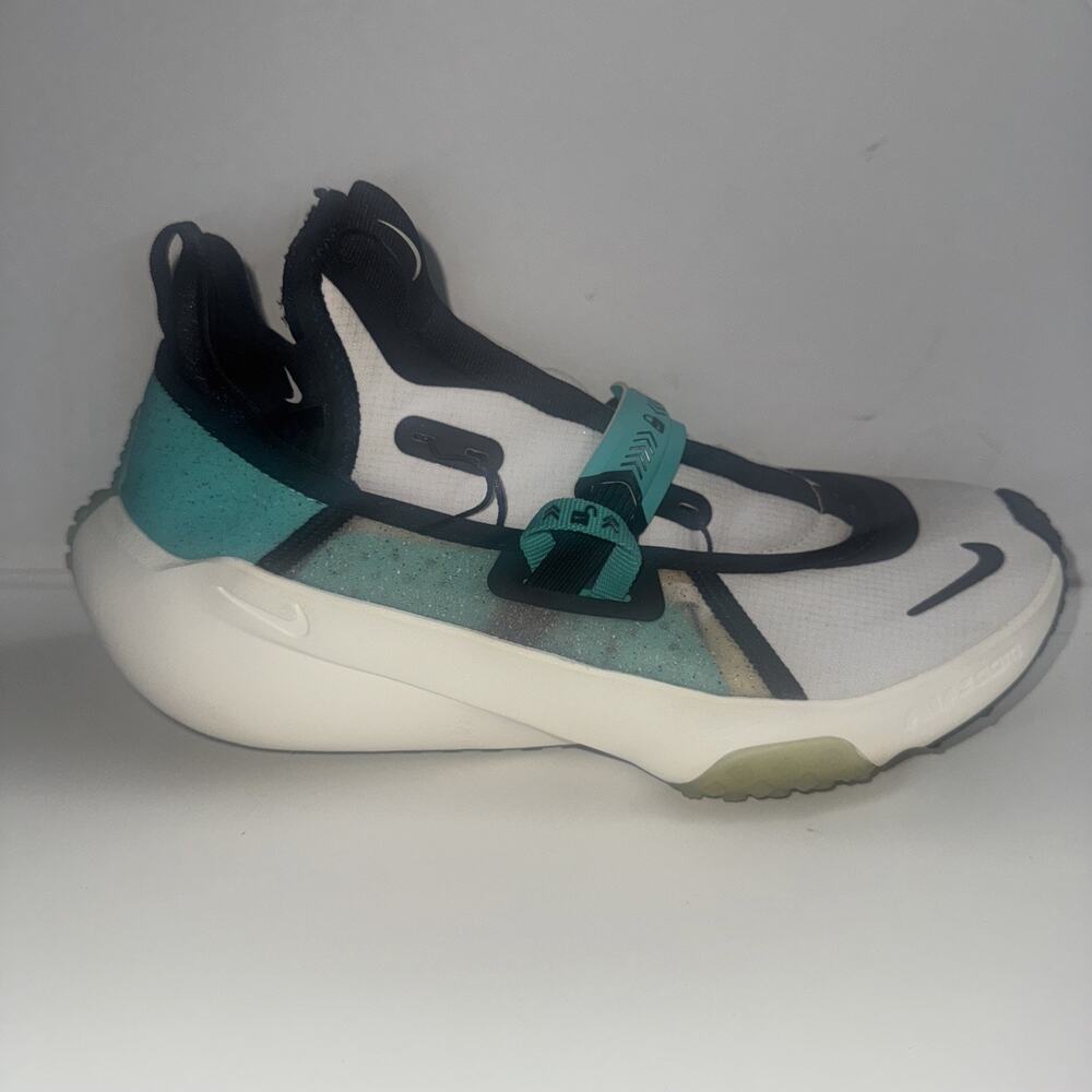 Nike Air Zoom Flyease Size 7Y Traverse GS 'White Hyper Jade' CN8199-102 Sneaker